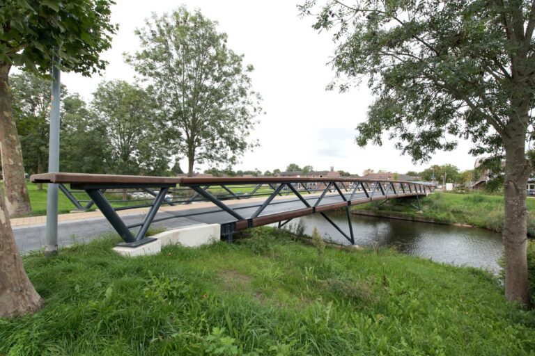 Almere Haven Hangbrug