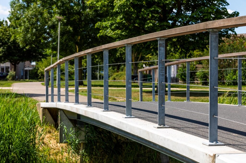 autobrug in nieuwbouwwijk
